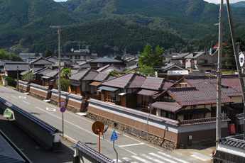 旧生野鉱山職員宿舎(甲社宅)・志村喬記念館